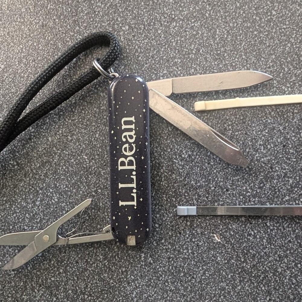 Victorinox Classic SD Swiss Army Knife - L.L. Bean